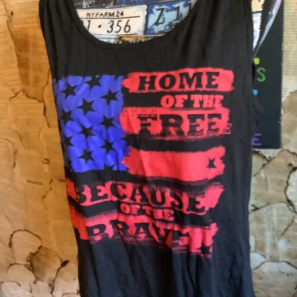 Made in the USA Tank Top size L - Picture 4 of 5